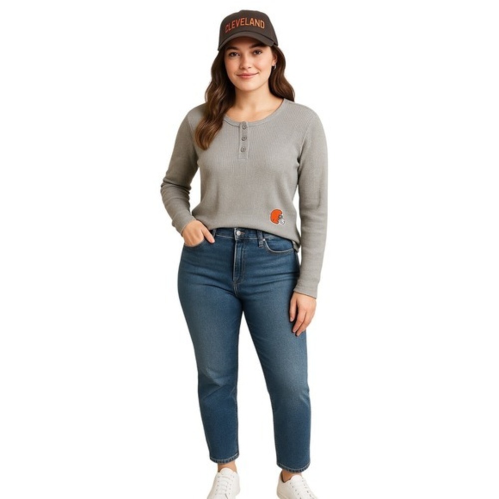WEAR by Erin Andrews Browns Waffle Henley Top Gray Medium‎